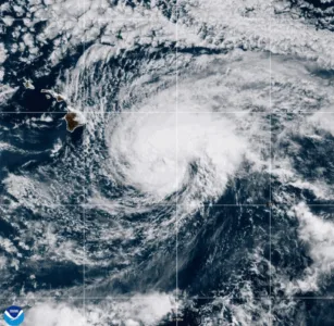 Tropical storm warning issued for Maui County as Lala approaches